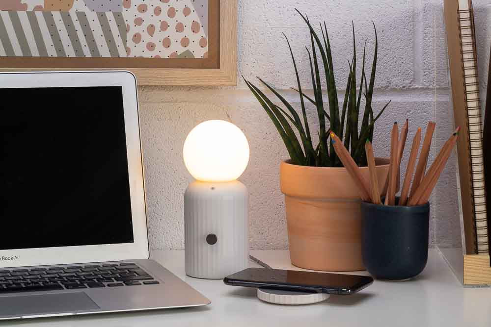 LUND LAMP & WIRELESS CHARGER | WHITE
