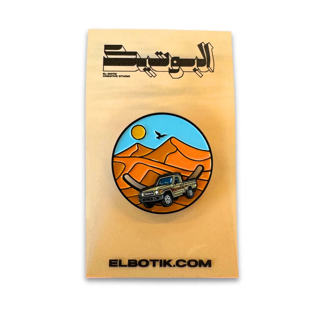 SLIDER CAR IN DESERT PIN