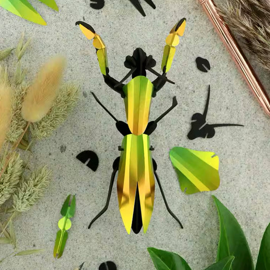 PRAYING MANTIS | GREEN METALLIC