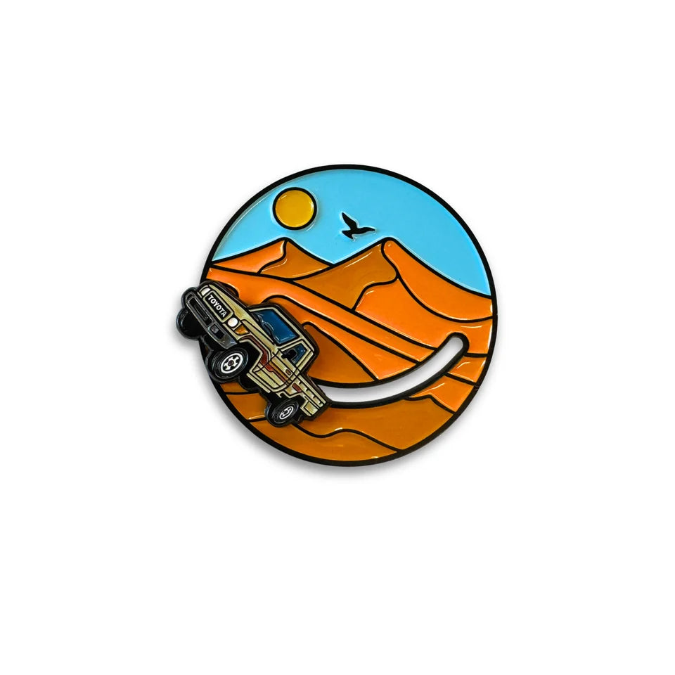 SLIDER CAR IN DESERT PIN